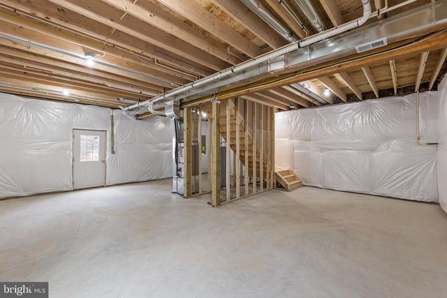 109 SYCAMORE PL, Cross Junction, VA 22625