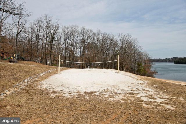 109 SYCAMORE PL, Cross Junction, VA 22625