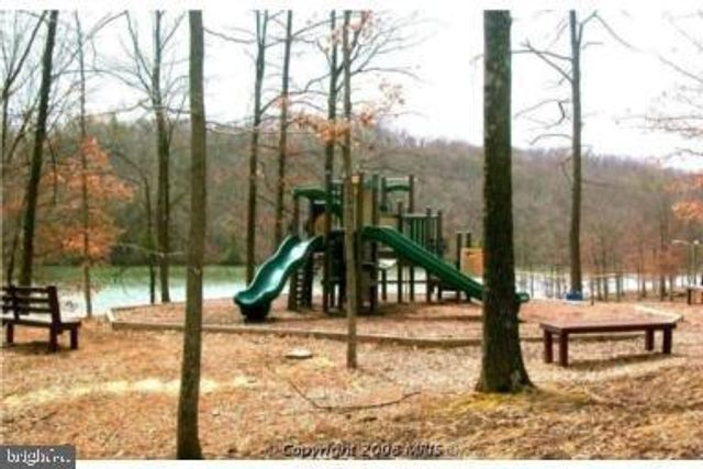 109 SYCAMORE PL, Cross Junction, VA 22625