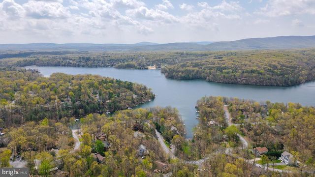 109 SYCAMORE PL, Cross Junction, VA 22625