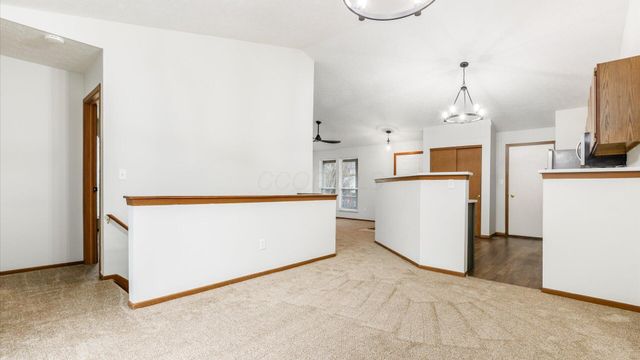 824 Crofton Place, Reynoldsburg, OH 43068