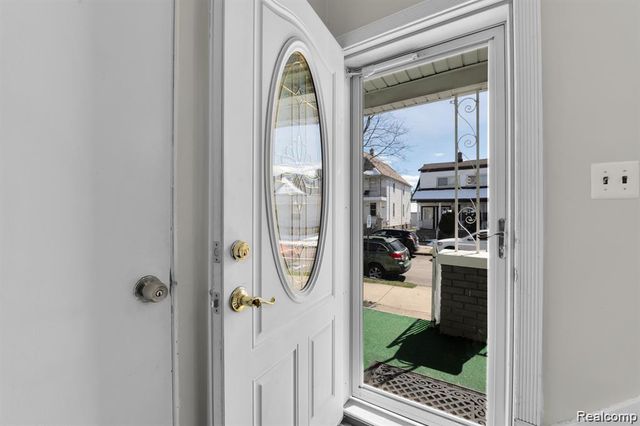 3135 Belmont Street, Hamtramck, MI 48212
