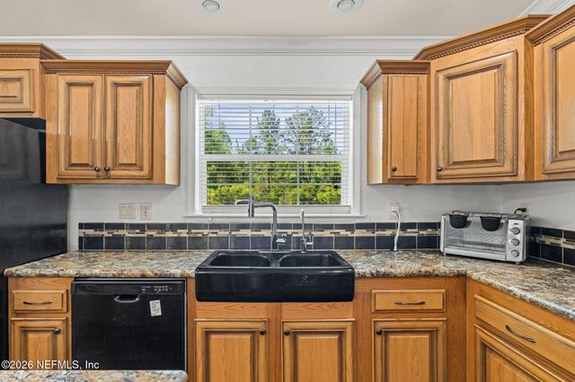 138 PINE CONE Trail, Palatka, FL 32177