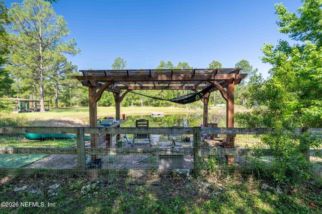 138 PINE CONE Trail, Palatka, FL 32177