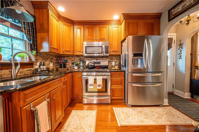 945 Mineral Springs Road, West Seneca, NY 14224