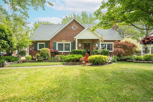 945 Mineral Springs Road, West Seneca, NY 14224