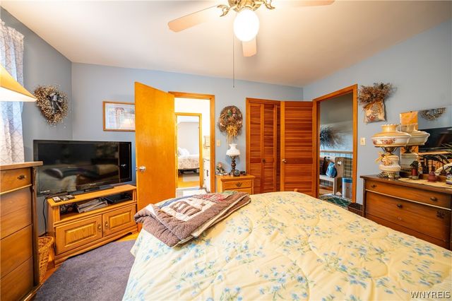 945 Mineral Springs Road, West Seneca, NY 14224