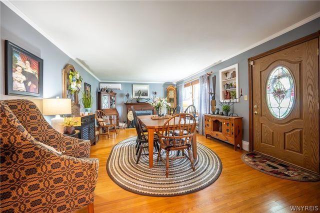 945 Mineral Springs Road, West Seneca, NY 14224