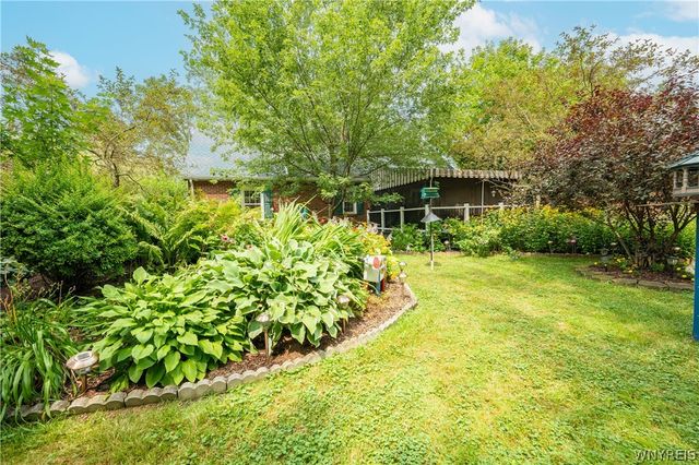945 Mineral Springs Road, West Seneca, NY 14224