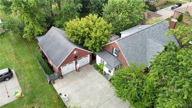 945 Mineral Springs Road, West Seneca, NY 14224