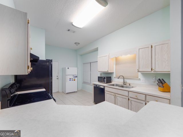 77 Cinnamon Teal Drive, Woodbine, GA 31569