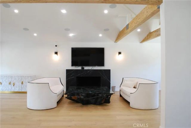 2950 Dona Emilia Drive, Studio City, CA 91604