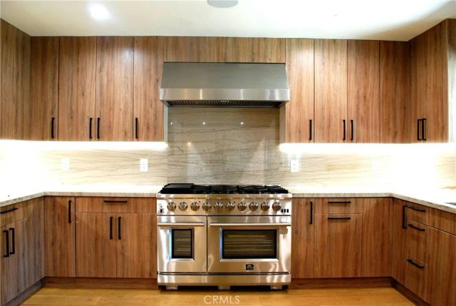 2950 Dona Emilia Drive, Studio City, CA 91604