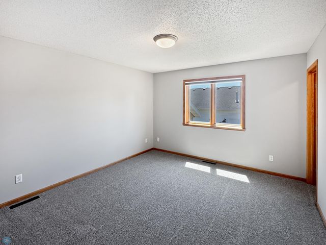 3337 Monroe Street S, Fargo, ND 58104