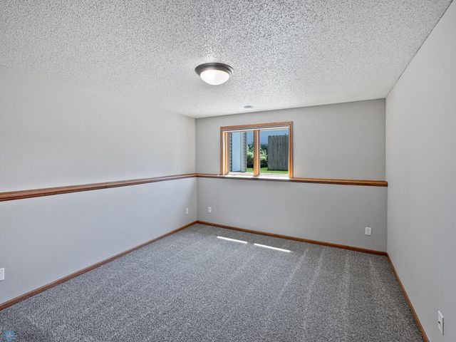 3337 Monroe Street S, Fargo, ND 58104