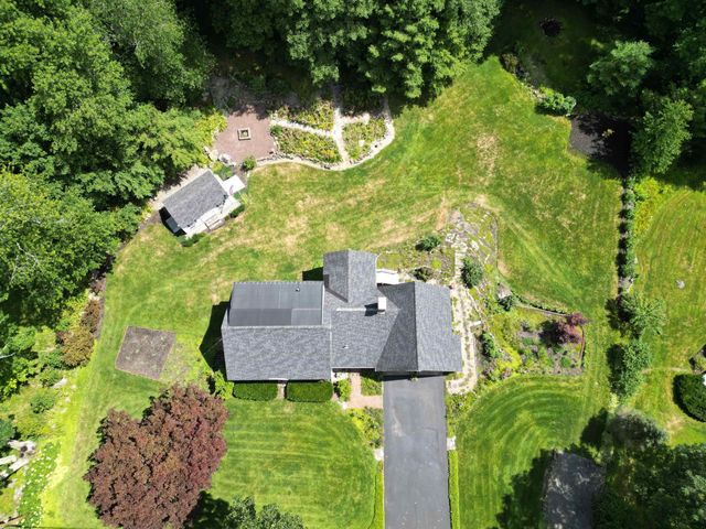 91 Ball Road, Kingston, NH 03848