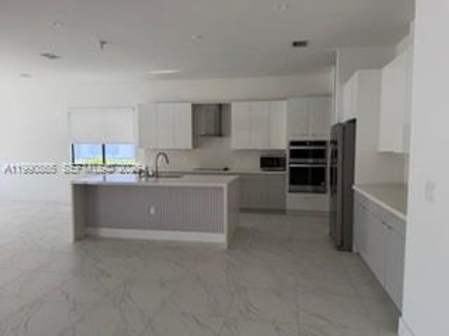 4309 SW 176th Ave, Miramar, FL 33029