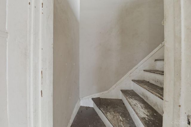 493 Pedretti Avenue, Delhi Twp, OH 45238