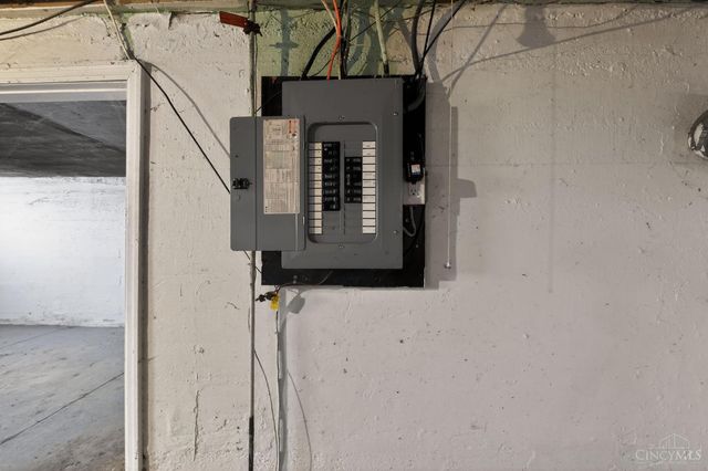 493 Pedretti Avenue, Delhi Twp, OH 45238