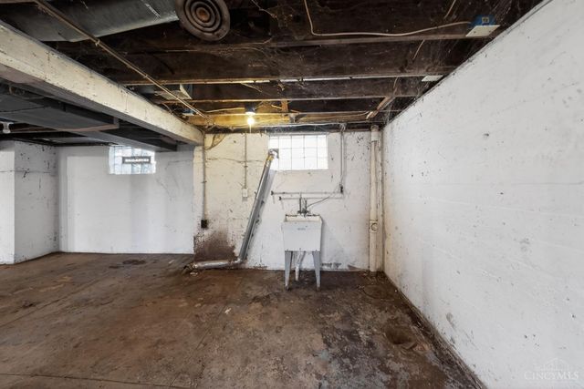 493 Pedretti Avenue, Delhi Twp, OH 45238