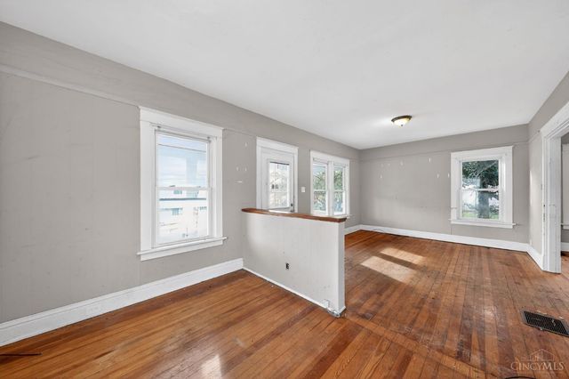 493 Pedretti Avenue, Delhi Twp, OH 45238