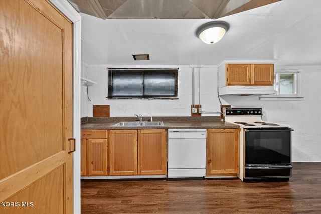 2669 Greenway Street, Toledo, OH 43607