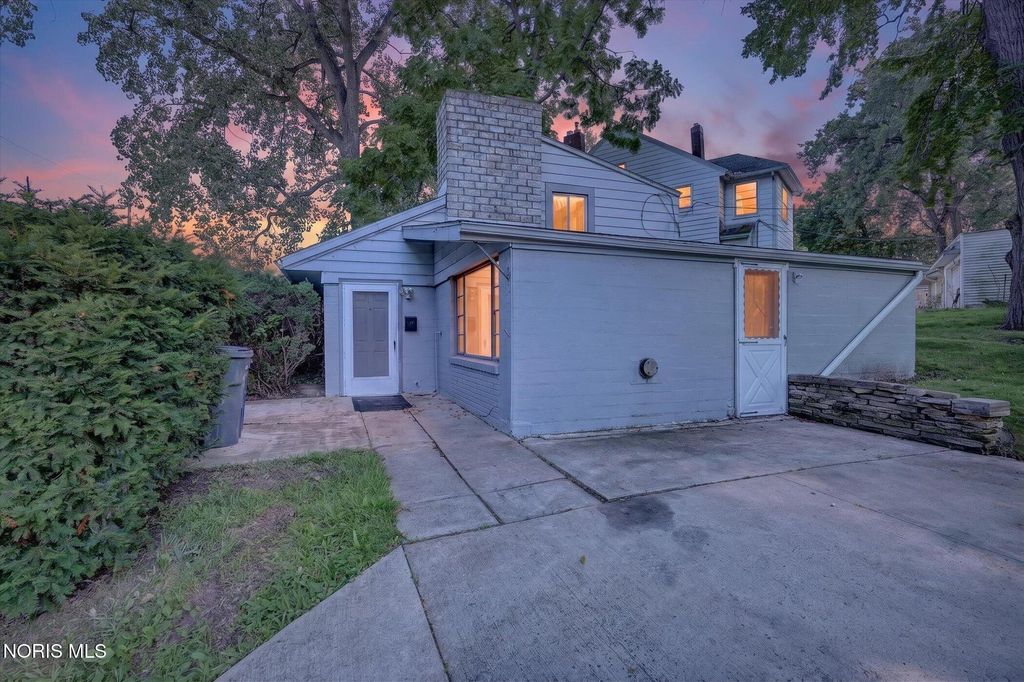 2669 Greenway Street, Toledo, OH 43607