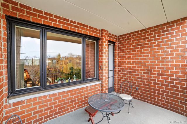 16 Rockledge Avenue 5L-2, Ossining, NY 10562