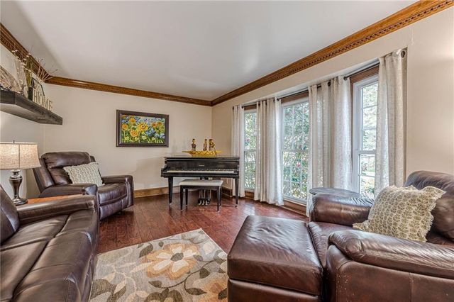 220 Saddle Lake Drive, Roswell, GA 30076