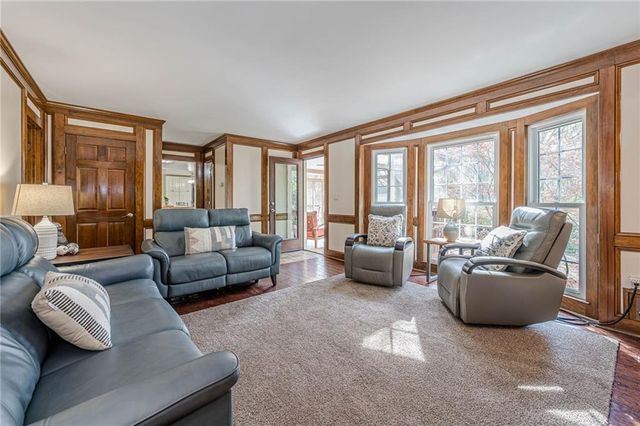 220 Saddle Lake Drive, Roswell, GA 30076