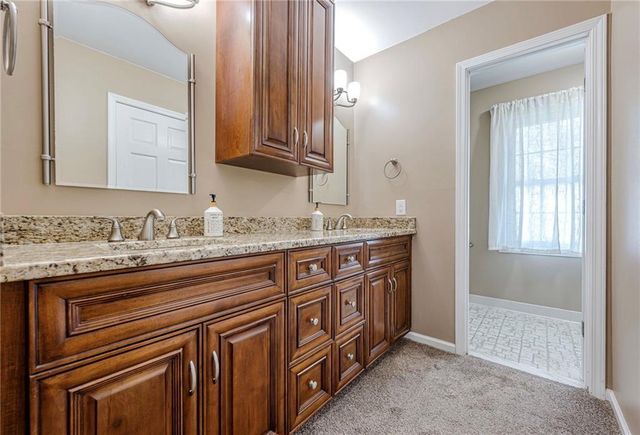 220 Saddle Lake Drive, Roswell, GA 30076