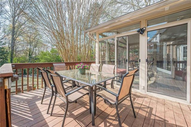 220 Saddle Lake Drive, Roswell, GA 30076