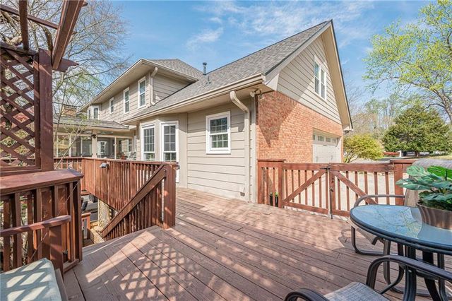 220 Saddle Lake Drive, Roswell, GA 30076