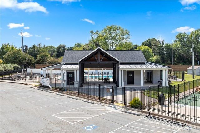 220 Saddle Lake Drive, Roswell, GA 30076