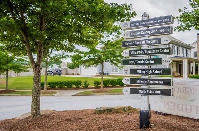 220 Saddle Lake Drive, Roswell, GA 30076