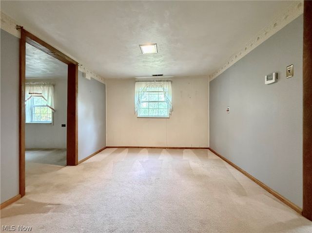1181 Clement Avenue, Belpre, OH 45714