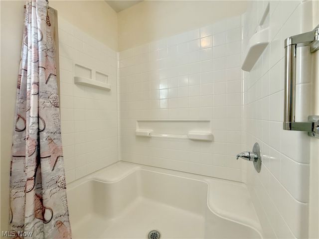 1181 Clement Avenue, Belpre, OH 45714
