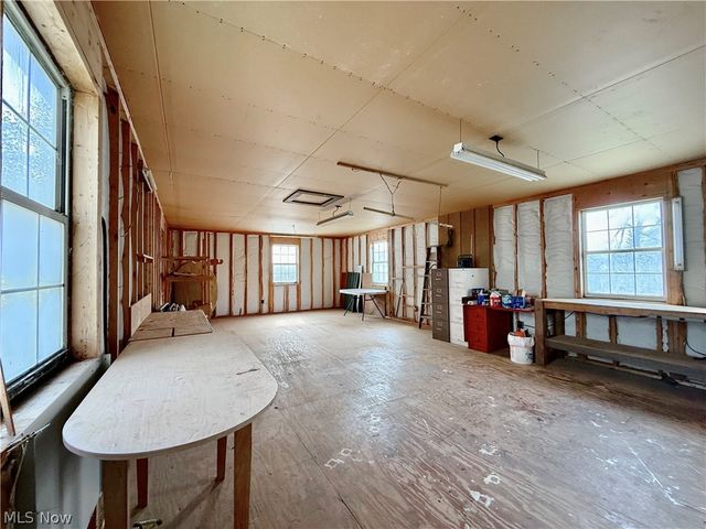 1181 Clement Avenue, Belpre, OH 45714
