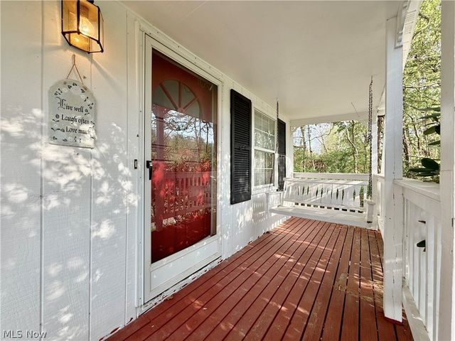 1181 Clement Avenue, Belpre, OH 45714