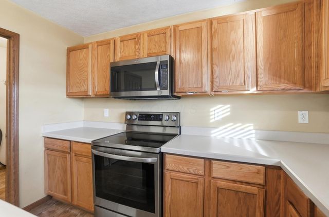 11760 Chanticleer Drive NW, Pickerington, OH 43147