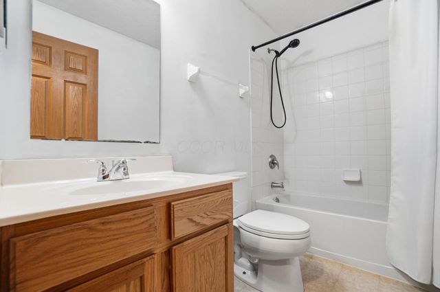 11760 Chanticleer Drive NW, Pickerington, OH 43147