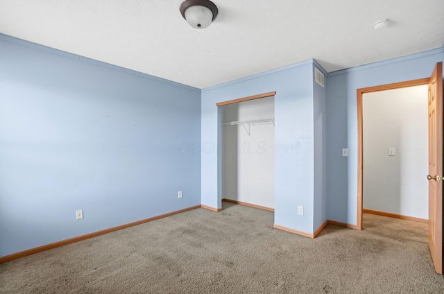 11760 Chanticleer Drive NW, Pickerington, OH 43147