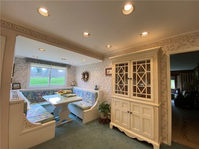 147 Warren Rd, Franklin, PA 16323