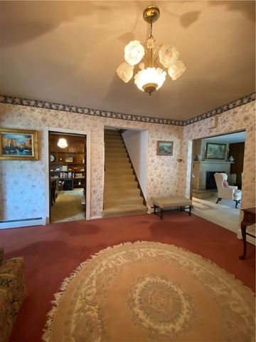 147 Warren Rd, Franklin, PA 16323