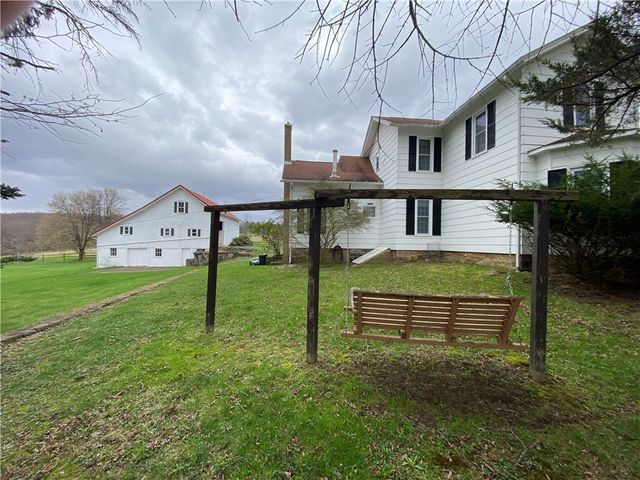 147 Warren Rd, Franklin, PA 16323