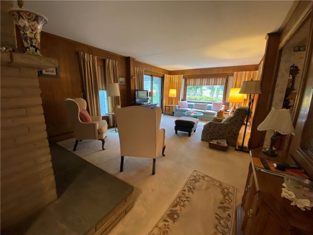 147 Warren Rd, Franklin, PA 16323