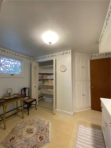 147 Warren Rd, Franklin, PA 16323