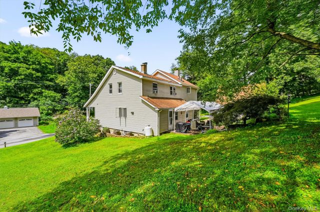 328 Big Island Road, Florida, NY 10921