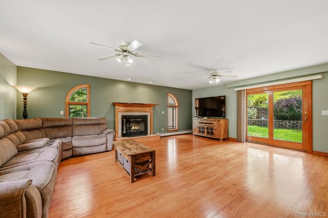 328 Big Island Road, Florida, NY 10921