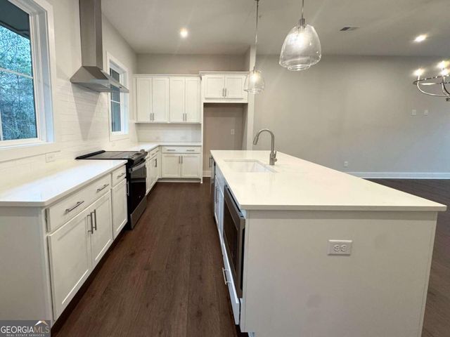 615 Firefly Circle 37, Alpharetta, GA 30009